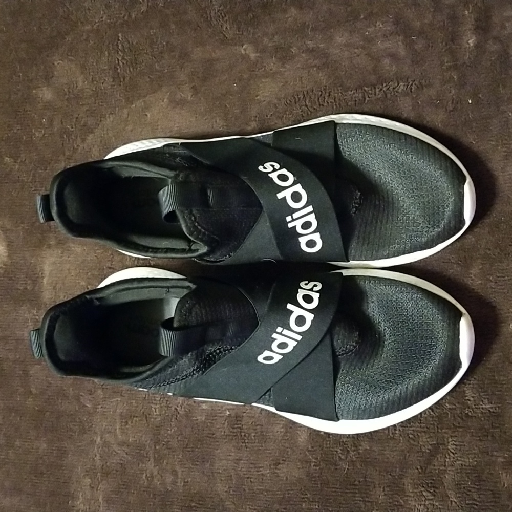 Adidas Tennis Shoes Size 6.5: TCT2